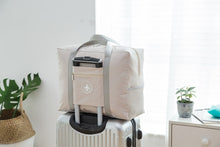 Load image into Gallery viewer, Lightweight Foldable Duffle Bag Tote Carry on Luggage Travel Gym Sports Clothes Organizer 19 Inch Unisex Waterproof Storage Bags